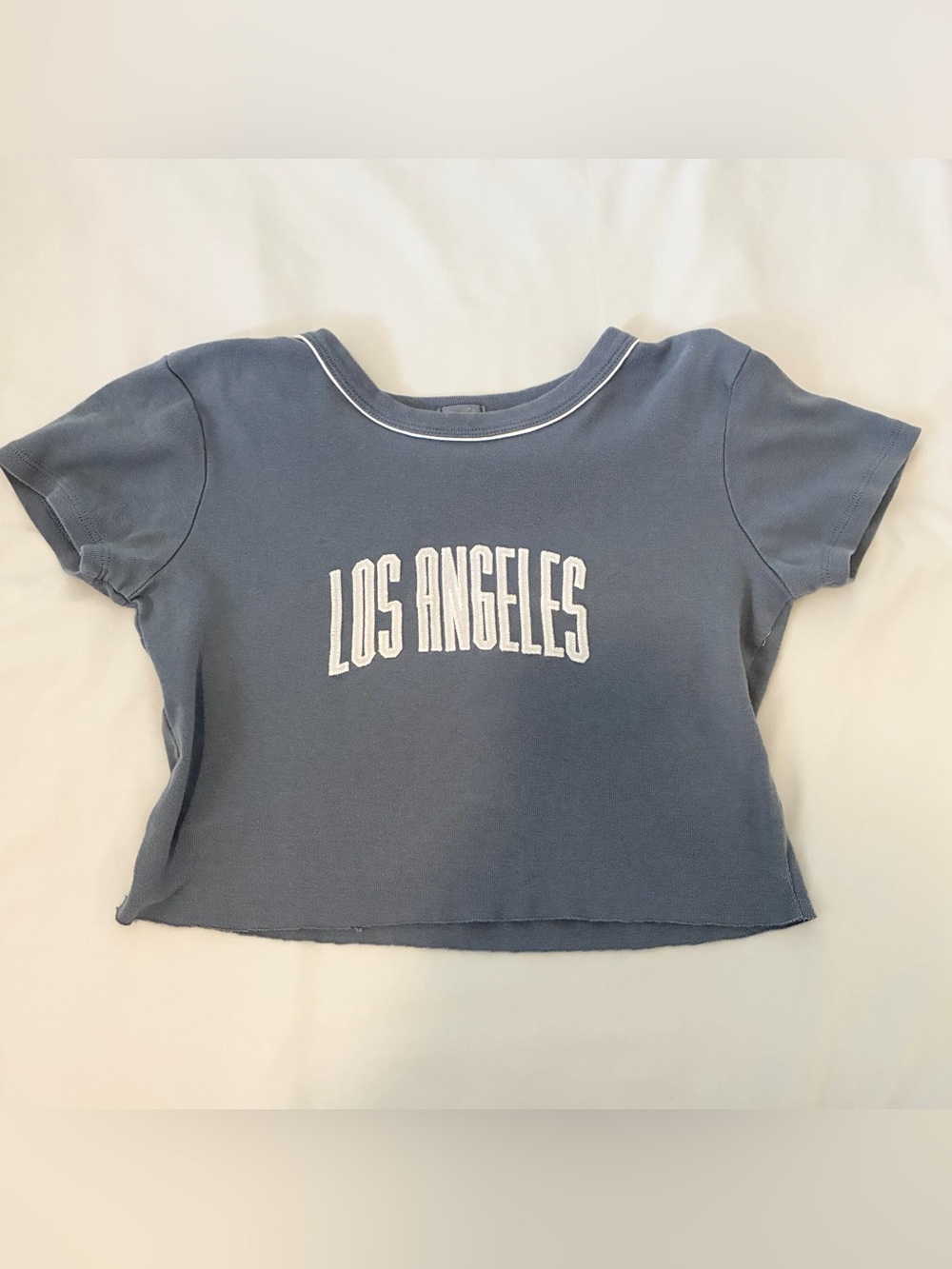 Brandy Melville Los Angeles Cropped Baby Tee